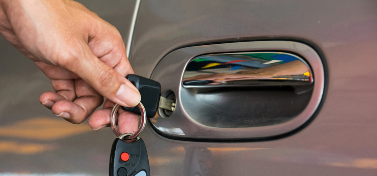 Car door lock repair in Mira Monte